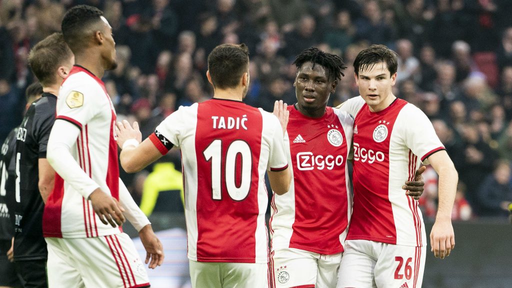 Şampiyonlar Ligi: Ajax, Atalanta'yı elinde tutarken Lassina Traore için rekorlar düştü