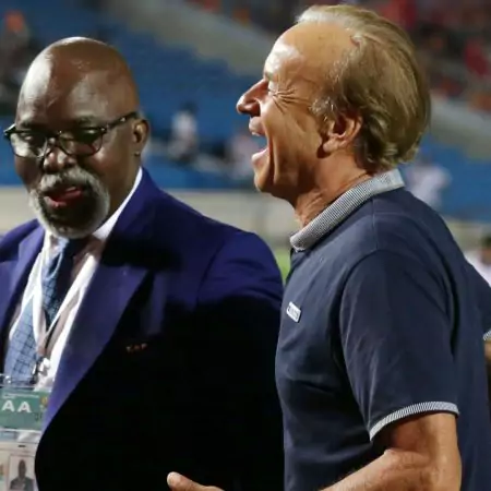 NFF Başkanı Pinnick, taraftarların Sierra Leone
