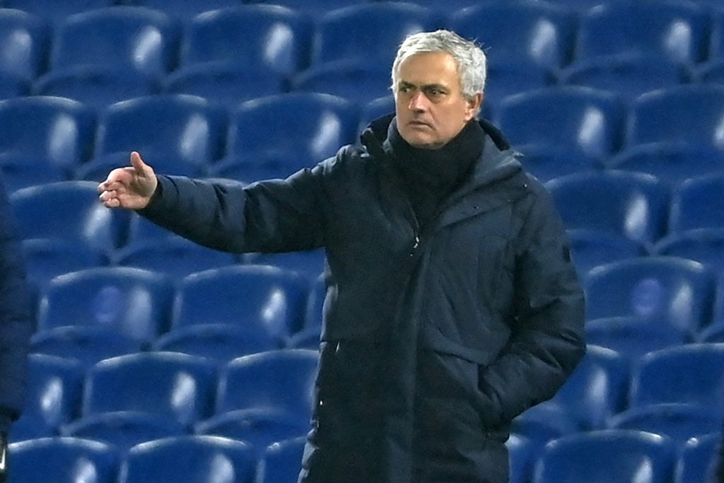 Mourinho: Chelsea'yi yönetmek zor olamaz çünkü burada pek çok antrenör şampiyonluk kazandı